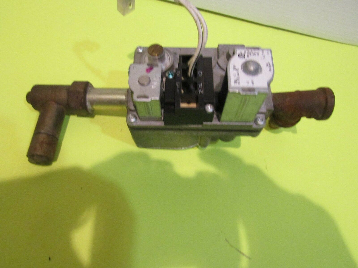 Used Speed Queen STT/ Huebsch HTT Model Dryer Gas Valve 24V Direct Laundry System